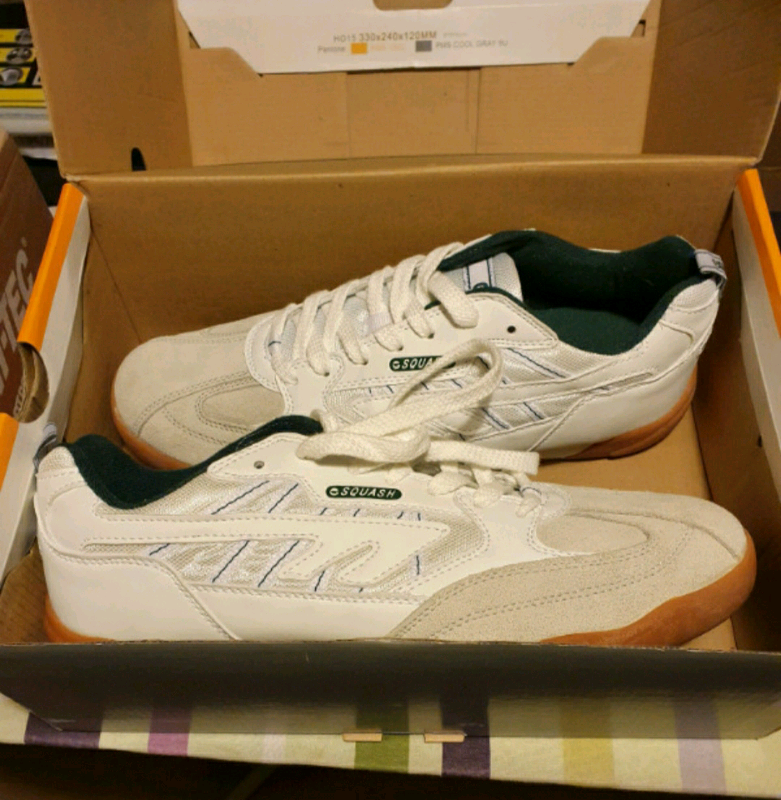 hi tec squash shoes size 9